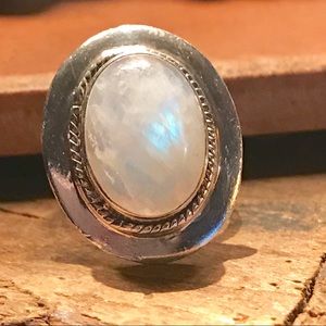.925 STERLING SILVER MOONSTONE RING